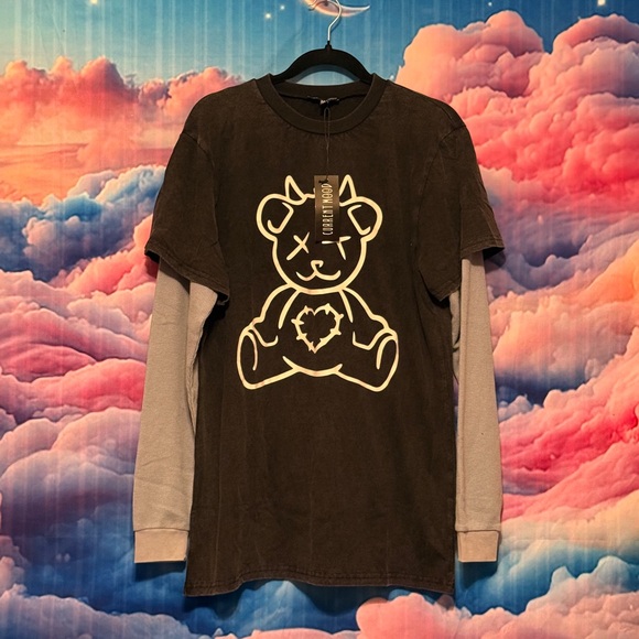 Current Mood Black Bear Graphic Long Sleeve Tee - Picture 1 of 2